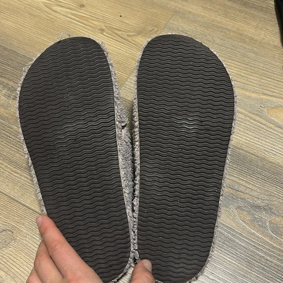 Free People Sherpa Slides - Picture 4 of 4